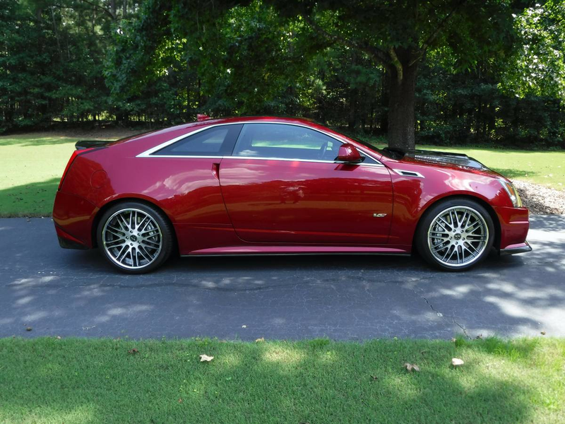 Illustration for article titled At $57,000, Could Anyone Torque You Outta Buying This 2011 Hennessy Cadillac CTS-V?
